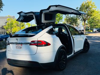 2016 Tesla Model X 75D FREE SUPERCHARGING
