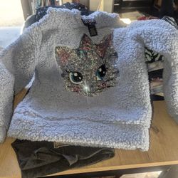 GIRLS SIZE MED FLEECE LONG SLEEVE W GLITTER 