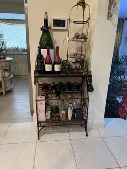Wine rack marble top