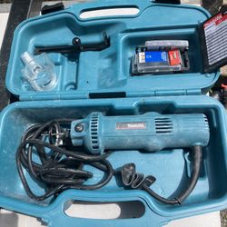 Makita Cut Out Tool Kit