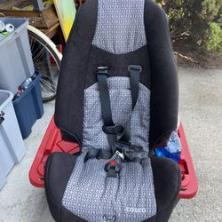 Very clean car seats and very light to transfer