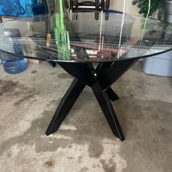 glass table 