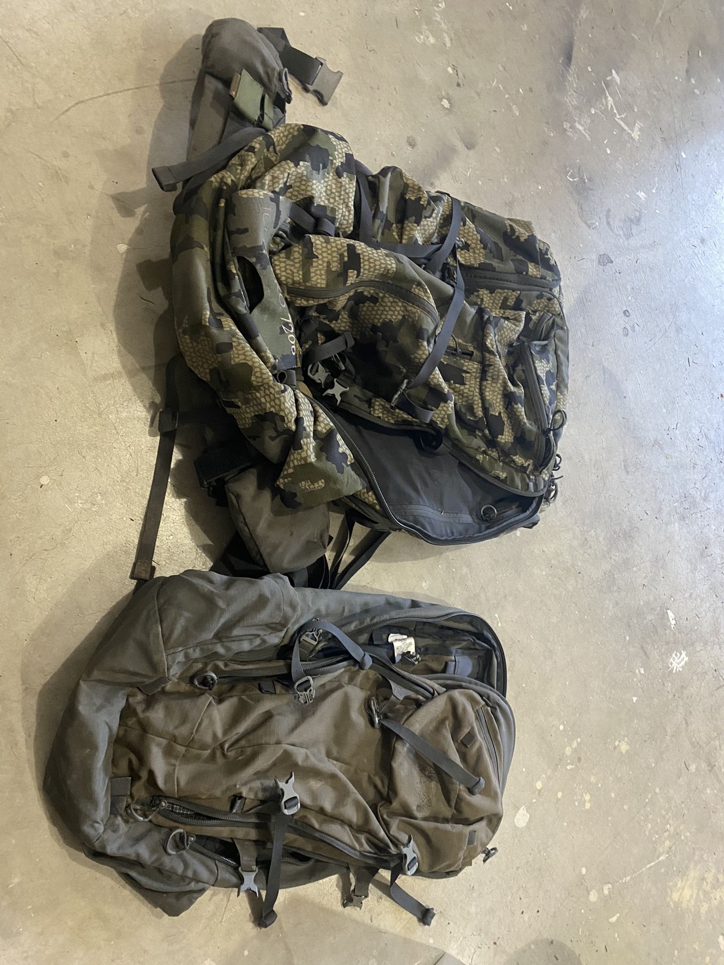 Kuiu Hunting Packs