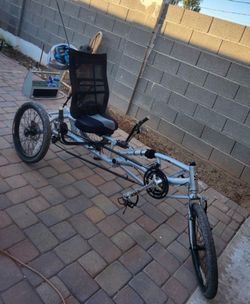 Recumbent Tadpole Trike Three-Wheel Bike
