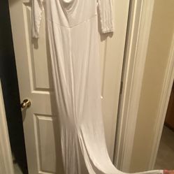 Adjustable white dress for taking photos of pregnant women