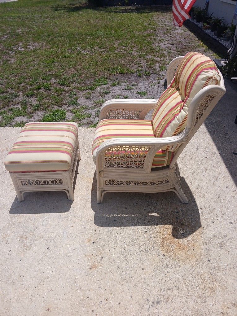 Rattan Captain Chair And Ottoman