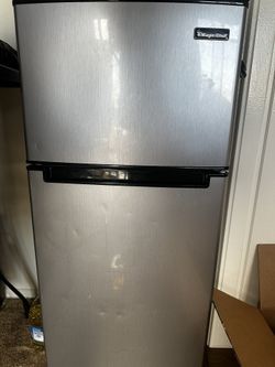 Magic Chef Refrigerator