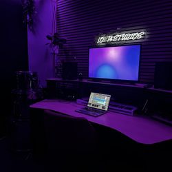 Studio Desk With Rack Mounts