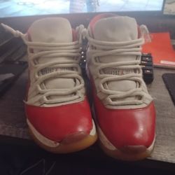 jordan cherry 11's 