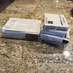 Pioneer CDX-P650 6-Disc Multi-CD Player Anti Vibration Chassis Voice - With Mags