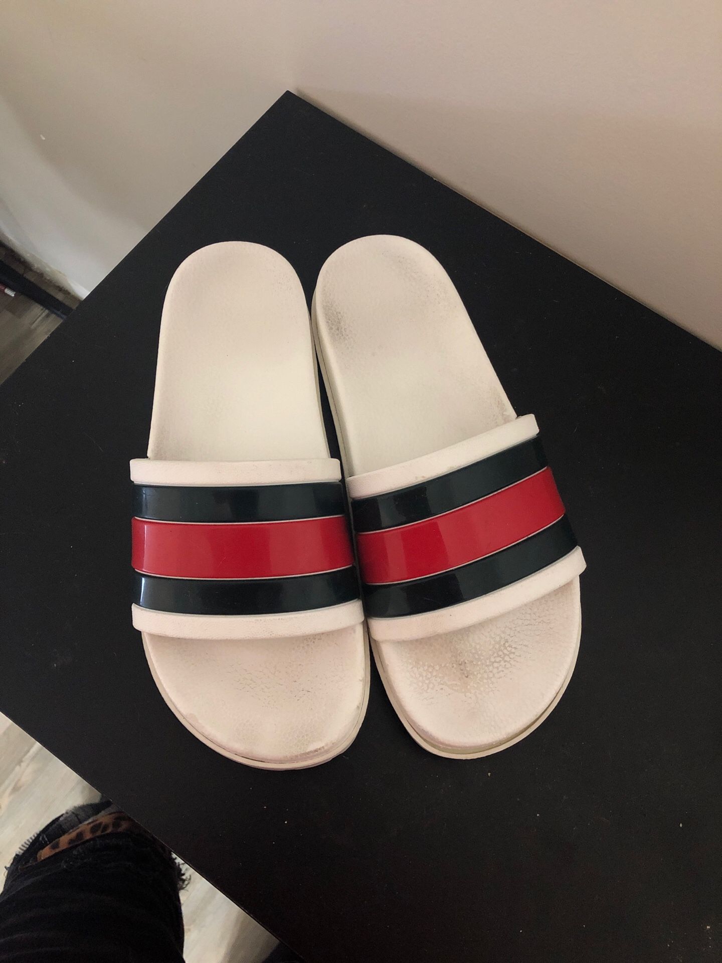 GUCCI Slides (10.5)