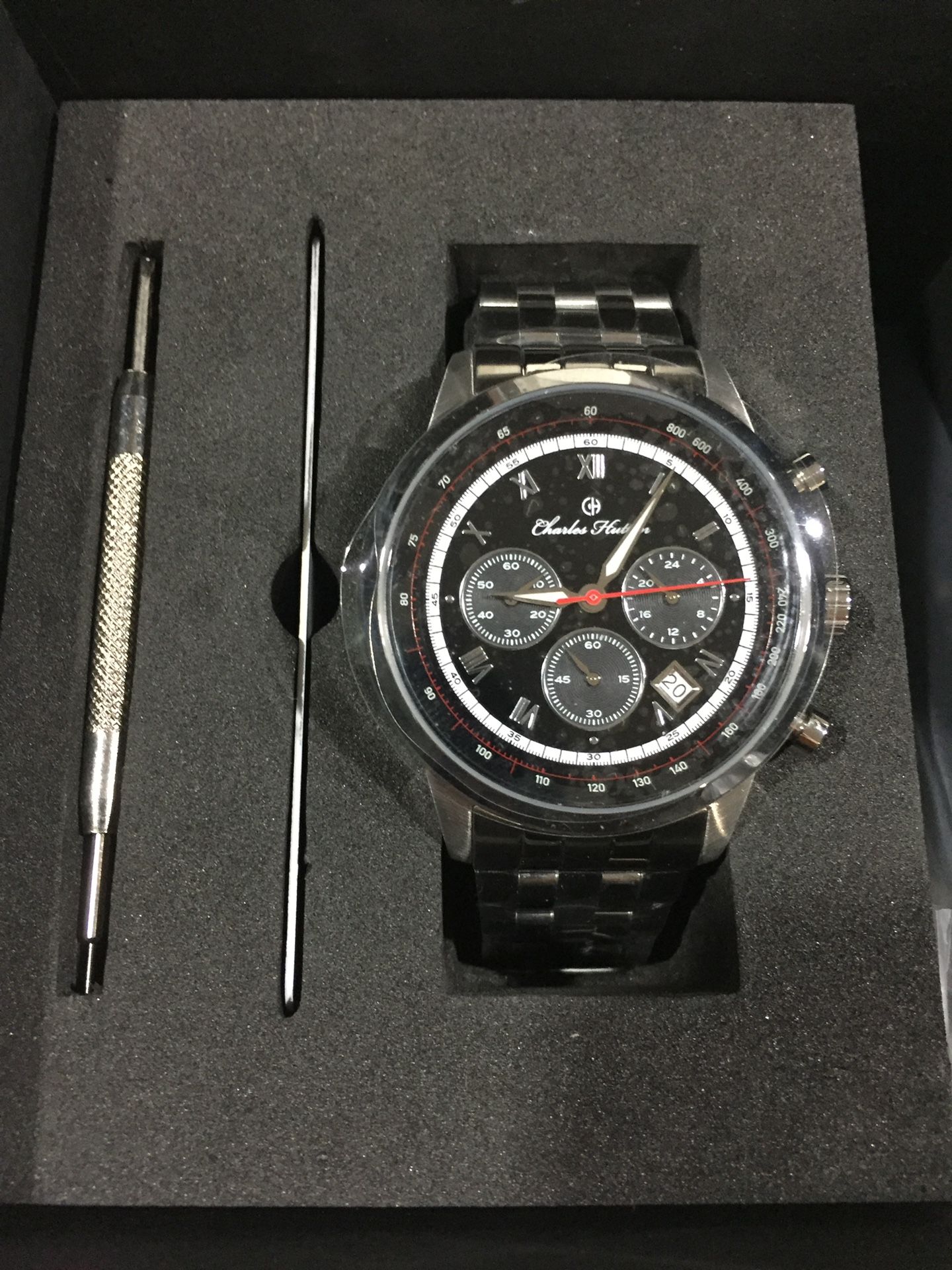 Brand new beautiful chronograph with leather strap