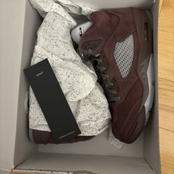Jordan 5 Burgundy Sz 13