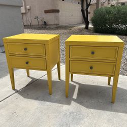 Set of 2 Yellow Nightstands