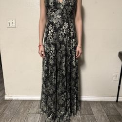 Beautiful Long Black Dress With Flowers 