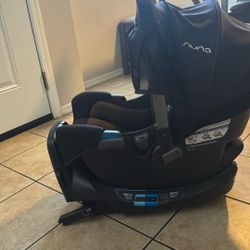 Nuna Carseat And Base-