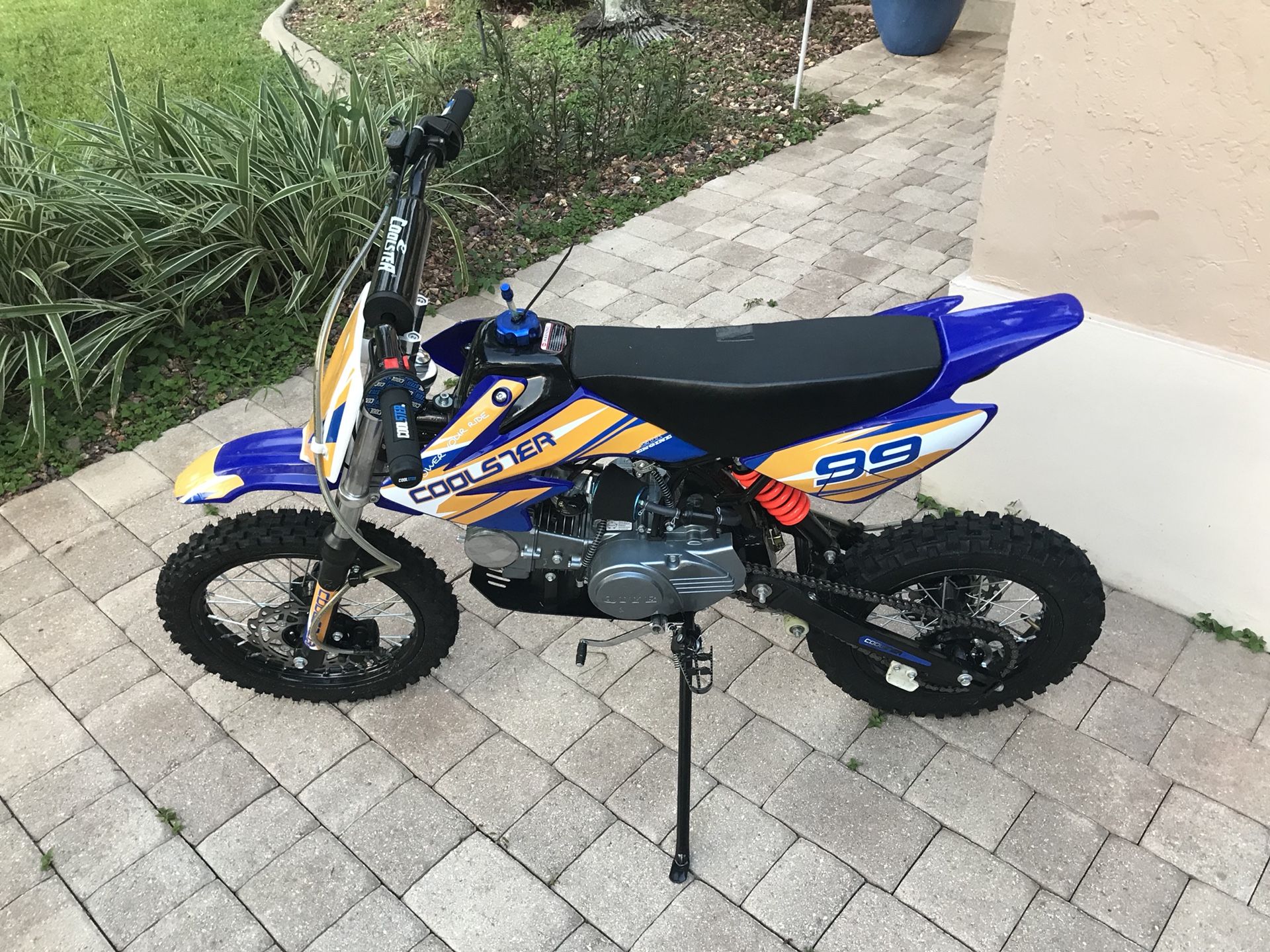 Coolster 125cc semi-auto pit bike/ dirt bike