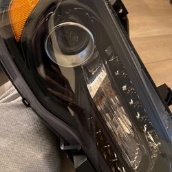 Chrysler 300 Headlight Full Assembly  Passenger Side