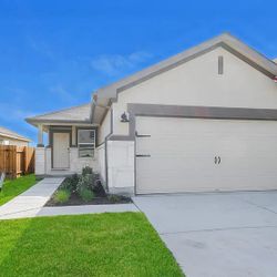 LOVELY SINGLE PROPERTY AVAILABLE NOW!!!