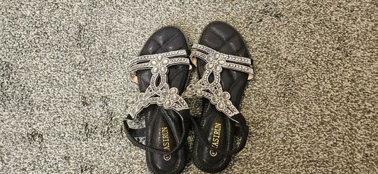 Black Sandals with Rhinestone 9W
