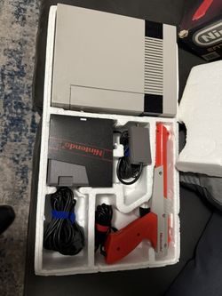 Nintendo NES Complete In Box
