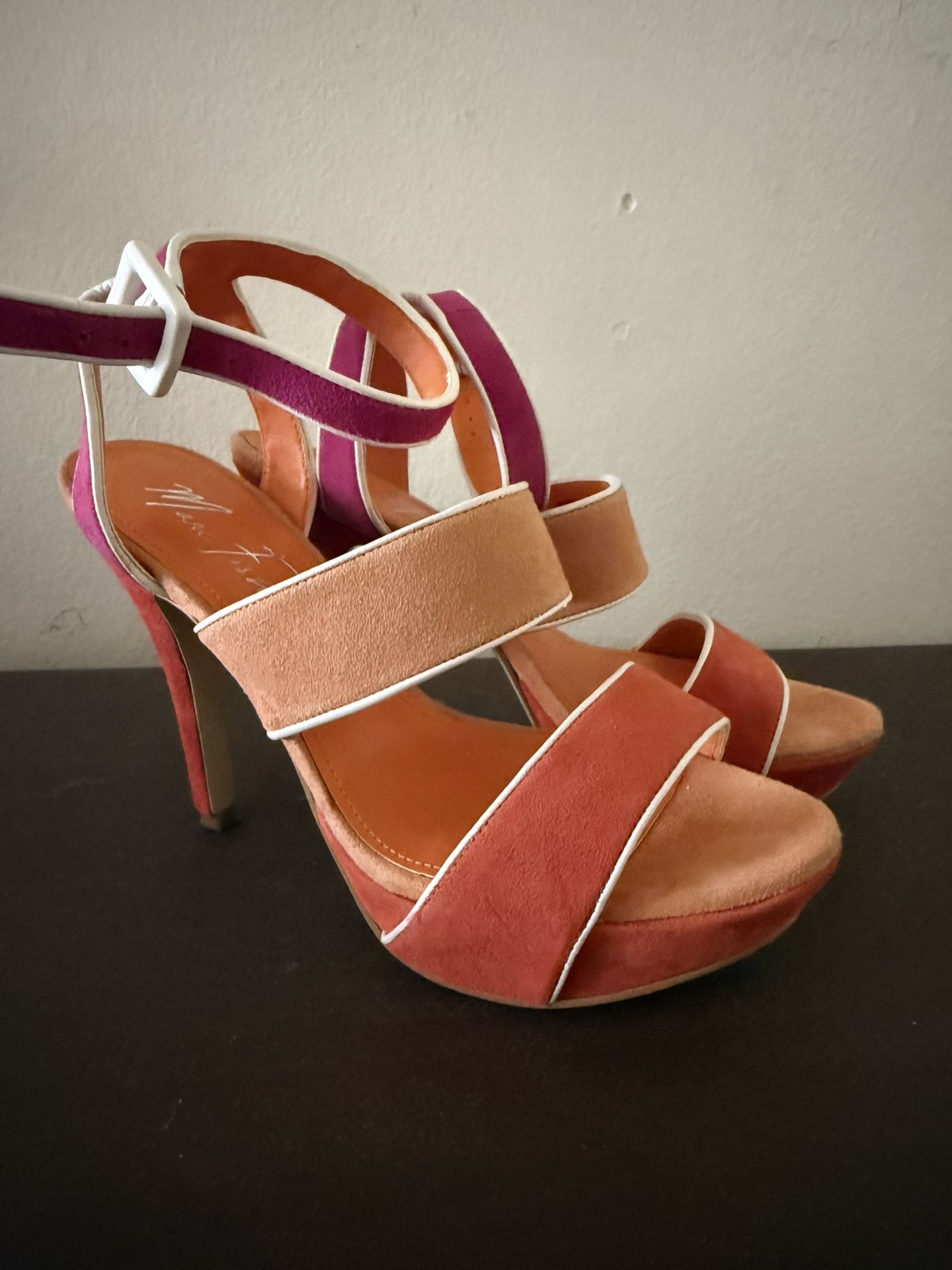 Shoes π