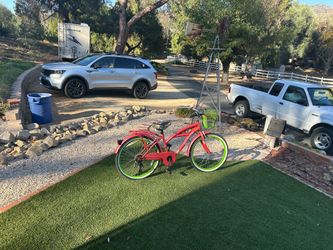 Georgeous 24” margaritaville  cruiser.