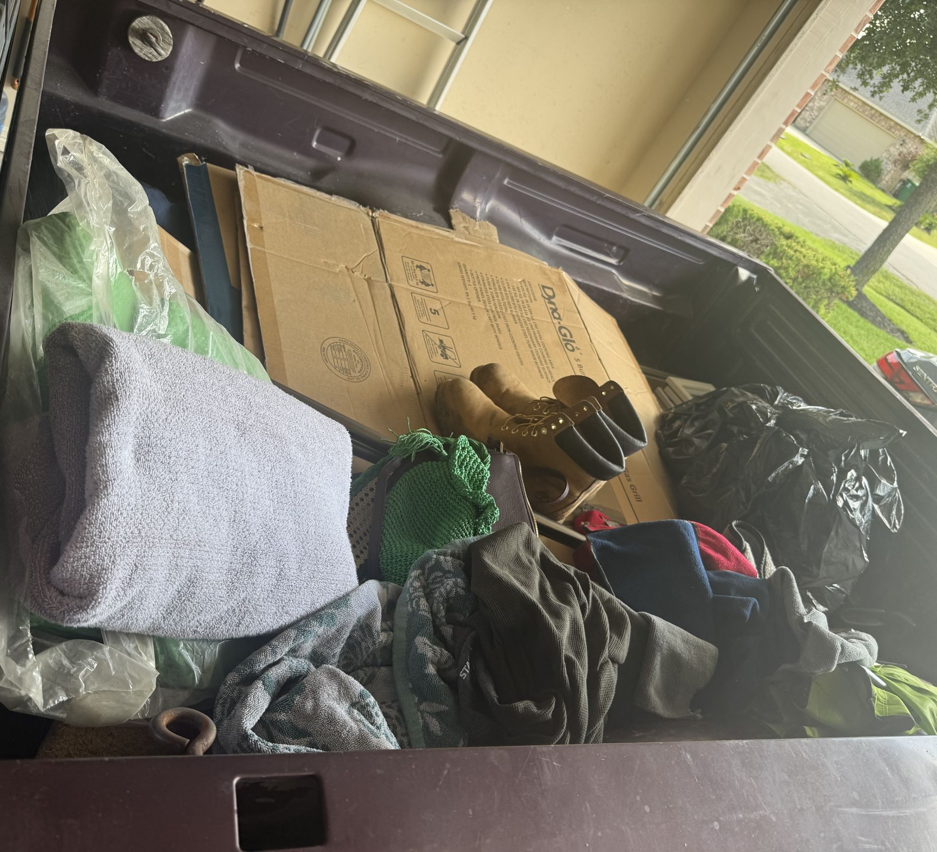 🧼 Declutter Help – Closets, Garages, Kitchens & More