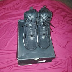 Lightly  Used Jordon Tru Flights 