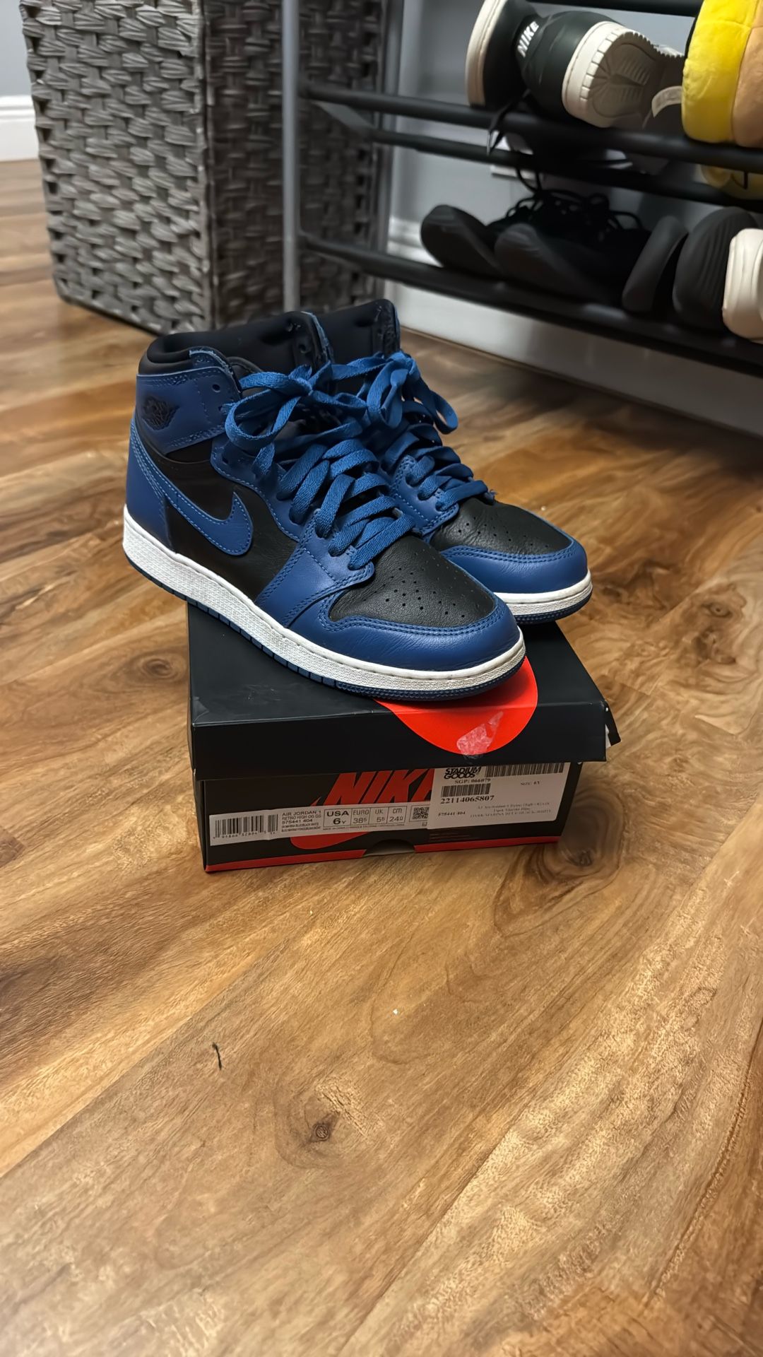Nike Air Jordan 1 Retro OG