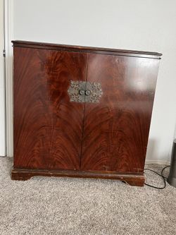 Furniture Cabinet
