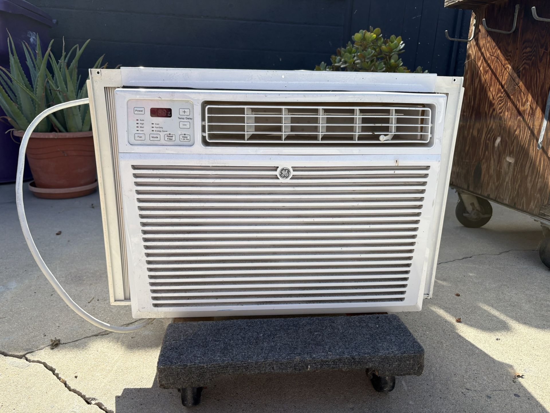 Window AC unit