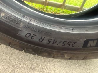 255/45/20 Michelin