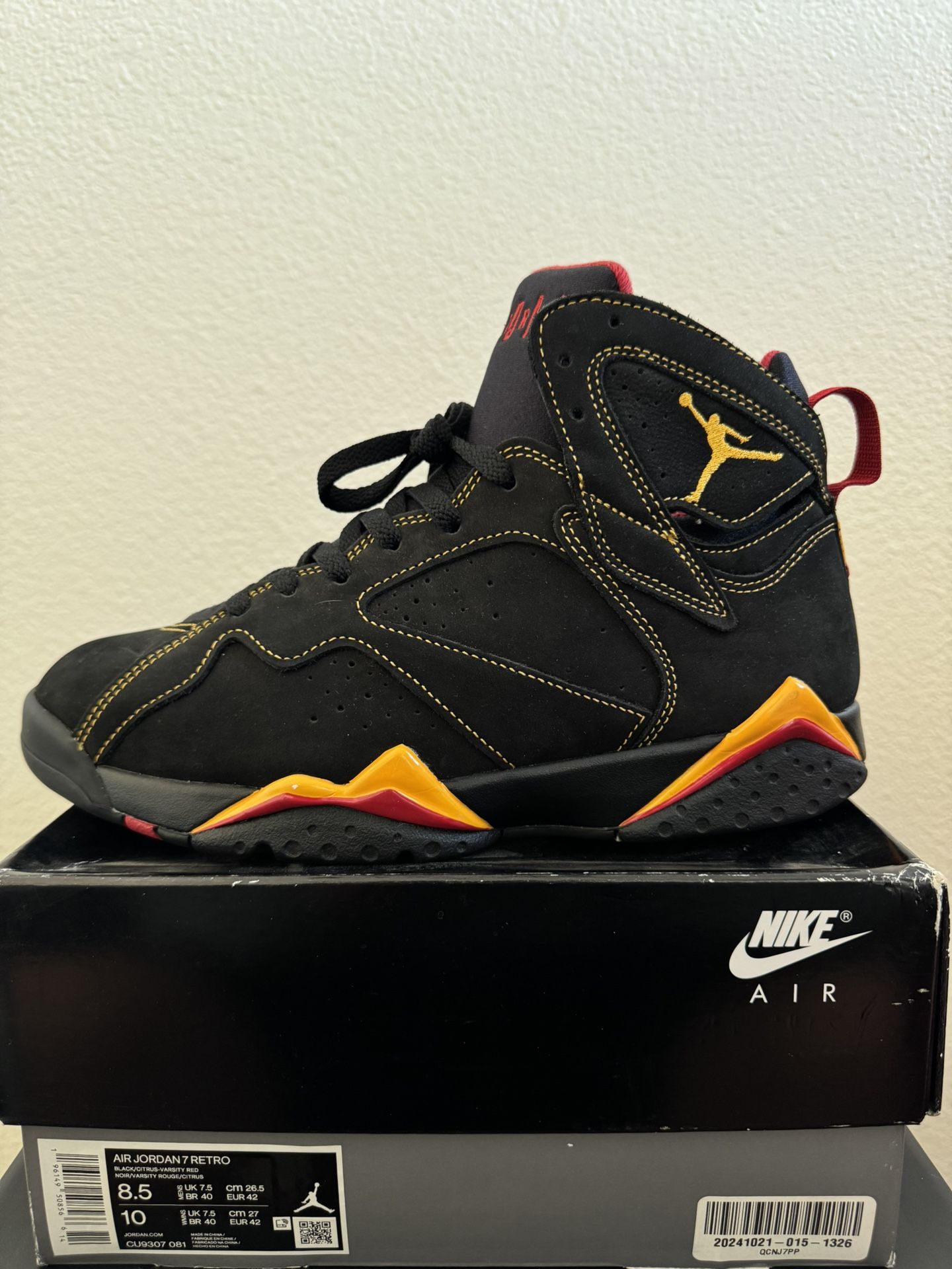 Jordan 7 Retro Citrus Size 8.5 Mens -$240 FIRM!!!