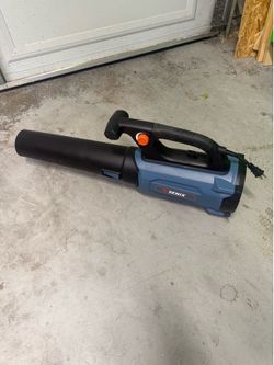 Corded Electric Leaf Blower 12 amp 700 CFM like new