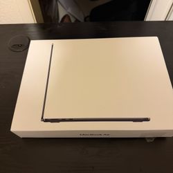 Macbook M4