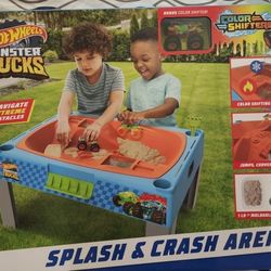 Hot Wheels Splash And Crash Set