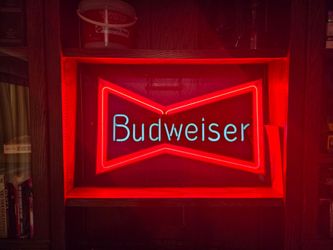 Budweiser neon beer bar man cave sign