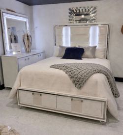 New 4pc bedroom set in box buy now pay later $39 down no credit needed