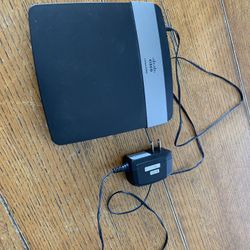 Cisco Linksys E2500 Wifi Router