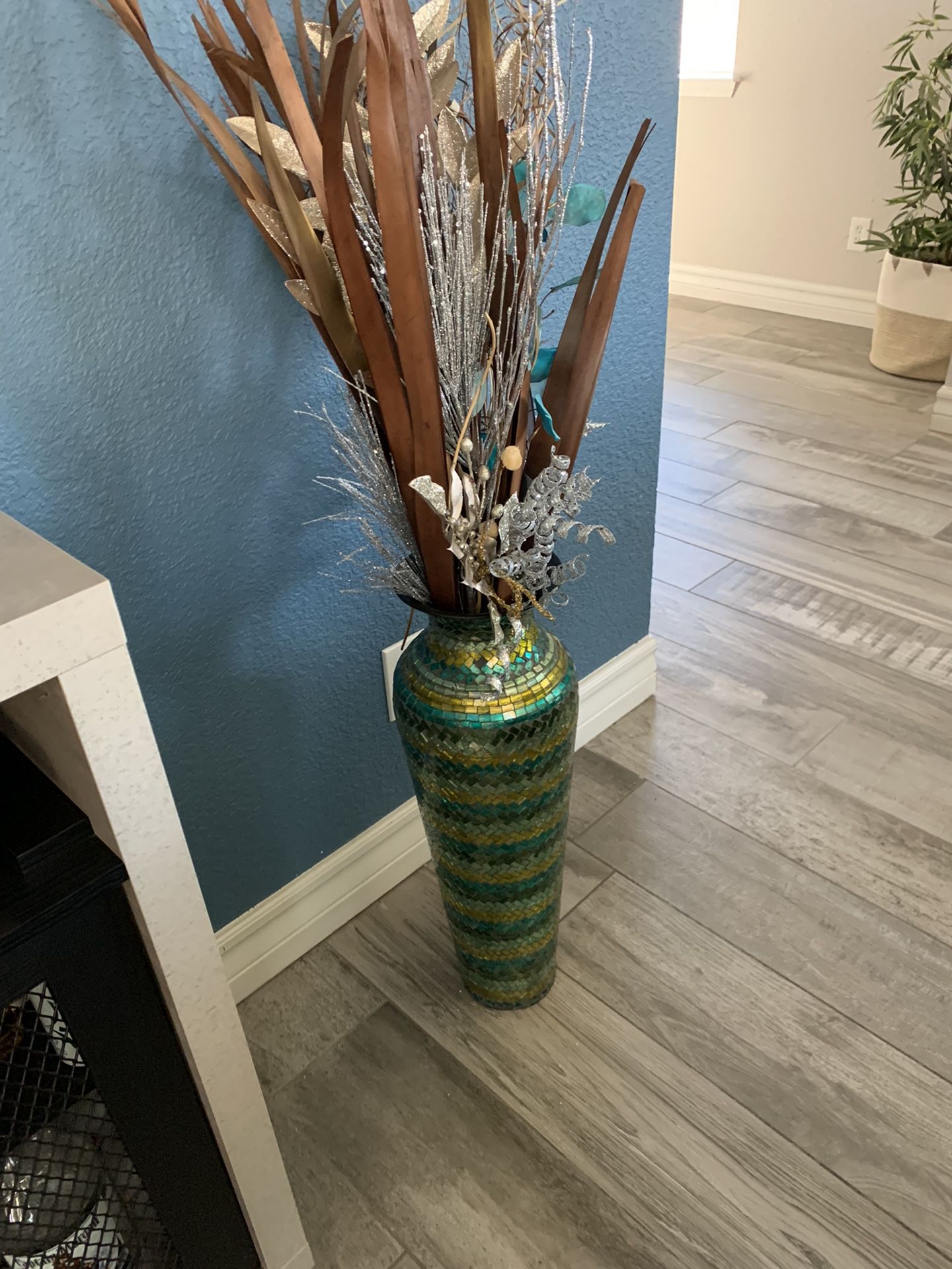 Two Like New Vases  🏺 Both For $150 OBO