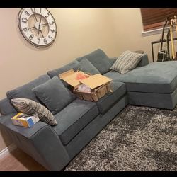 Couch With Pull Out Bed