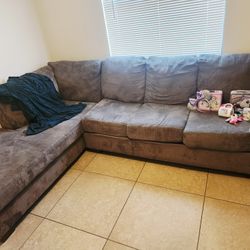 GREY COUCH MUST GO TODAY