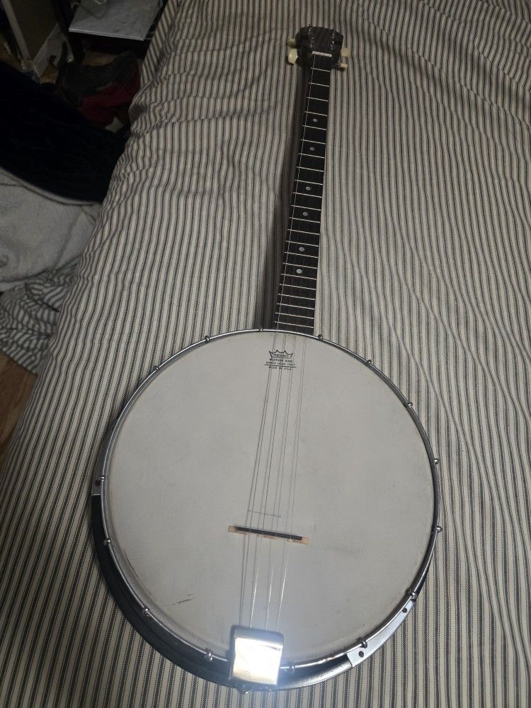 Irish Tenor Banjo