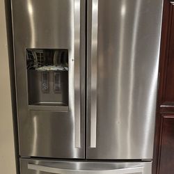 Fridge Freezer Whirlpool 36 in. 24.7 Cu. Ft. Fingerprint Resistant Stainless Steel French Door Refrigerator