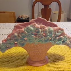  ABSOLUTLEY GORGEOUS LOOKING VINTAGE  ROYAL HAEGER  VASE NO R 386