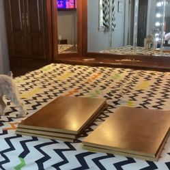 Bed set With Mirror And Dressers