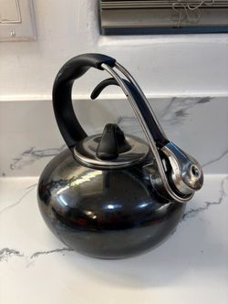 Chantal Enamel on steel classic Loop whistling teakettle teapot. Black onyx