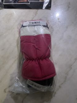 Snow Gloves Brand New Never Used