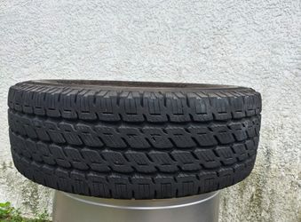 LT 305/70/18 Tire